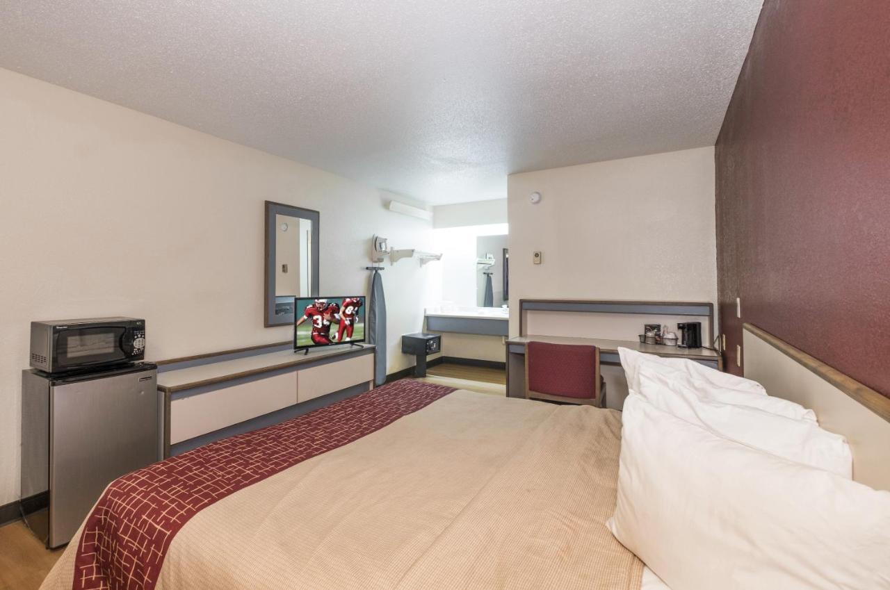 Red Roof Inn Atlanta-Norcross Exterior photo